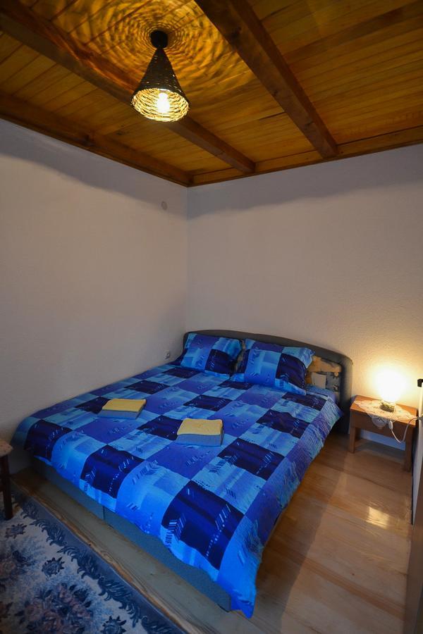 Hotel Antik Foca Exterior foto