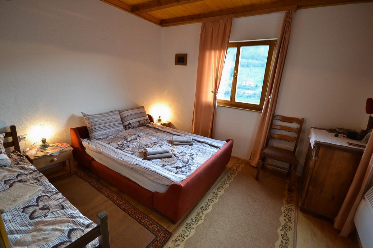 Hotel Antik Foca Exterior foto